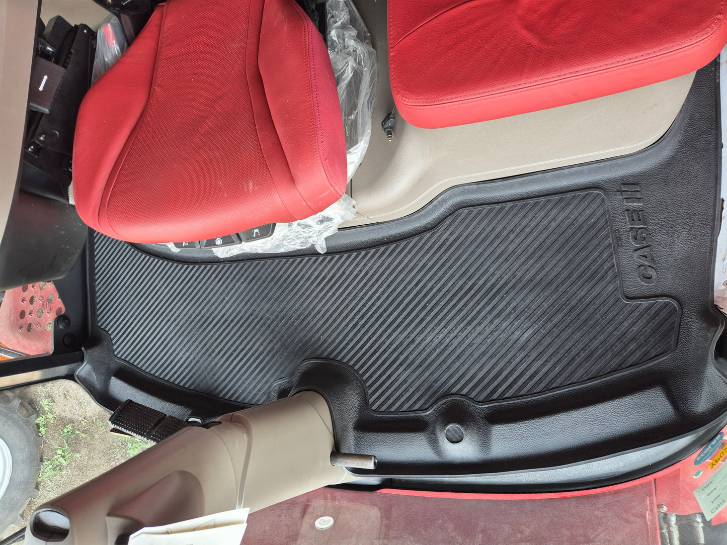 Case 8260 Fitted Rubber Mat