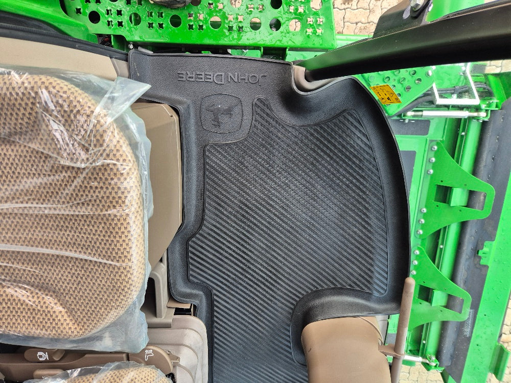 John Deere S600 Fitted Rubber Mat