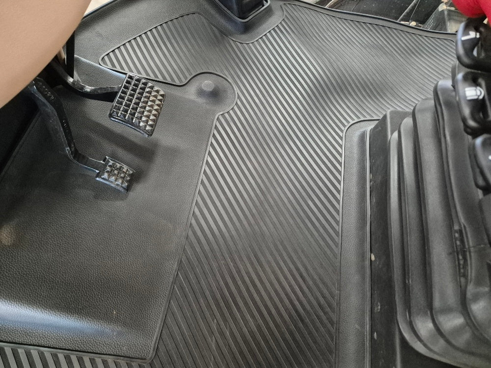 Case Steiger Fitted Rubber Mat