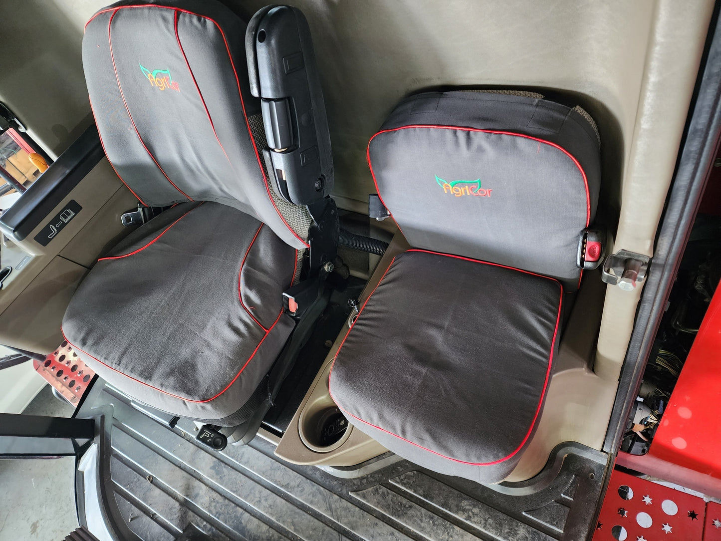 Case 7140 Seat Cover