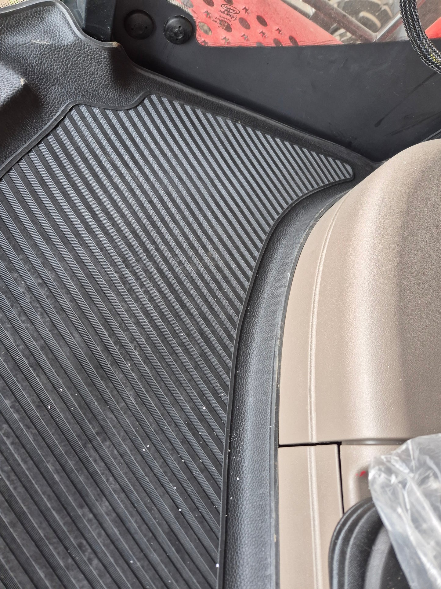 Case 8250 Fitted Rubber Mat