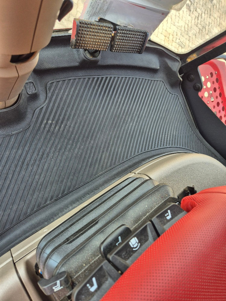 Case 7250 Fitted Rubber Mat