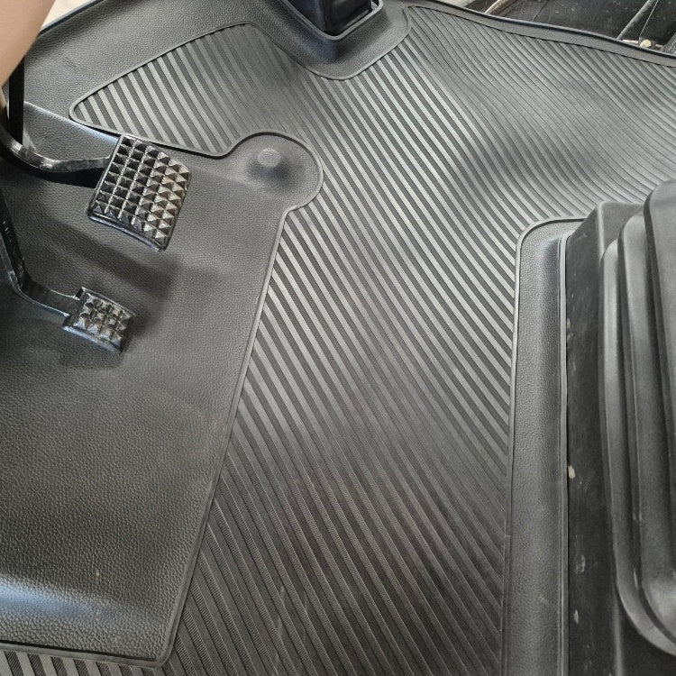 Case 3250 Fitted Rubber Mat