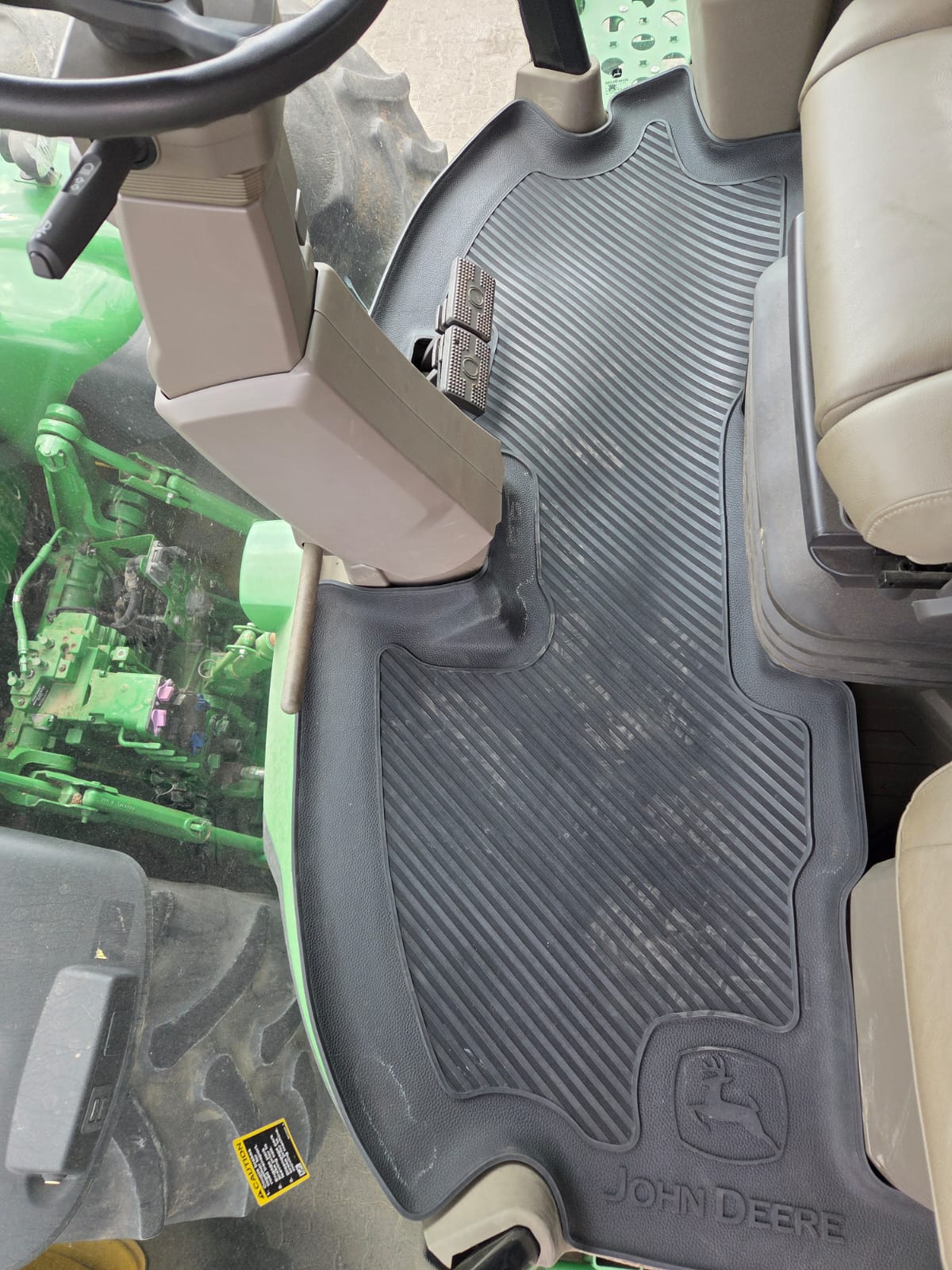 John Deere X9 Fitted Rubber Mat