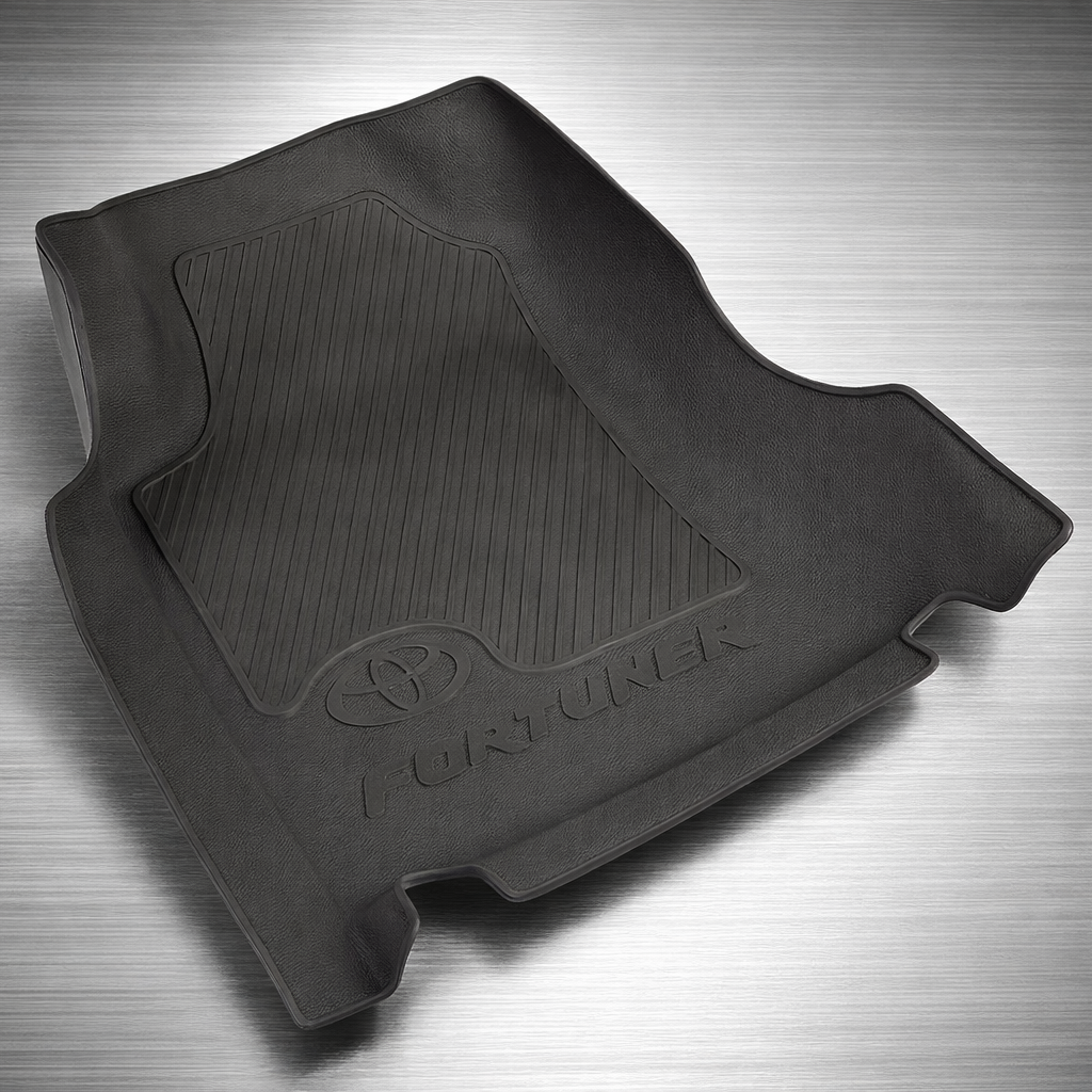 Toyota Fortuner D4D 2005 - 2015 Fitted Rubber Mat