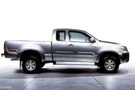Toyota Hilux D4D Xtra Cab 2005 - 2015 Fitted Rubber Mat