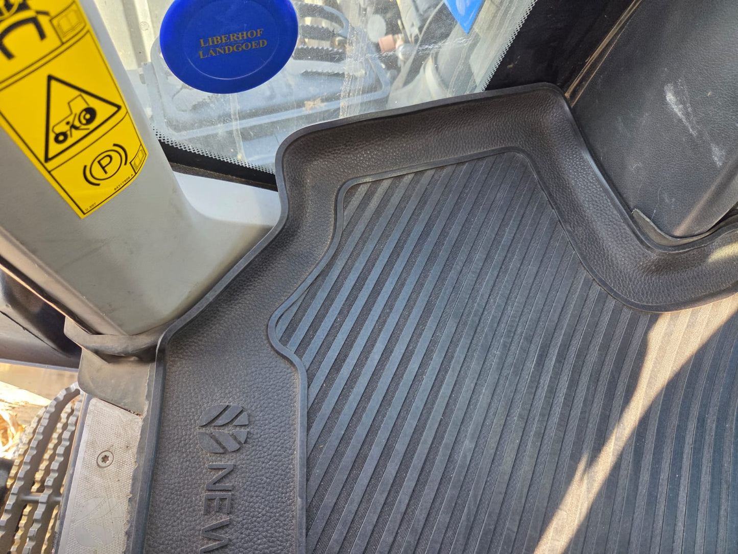 New Holland T8 Fitted Rubber Mat